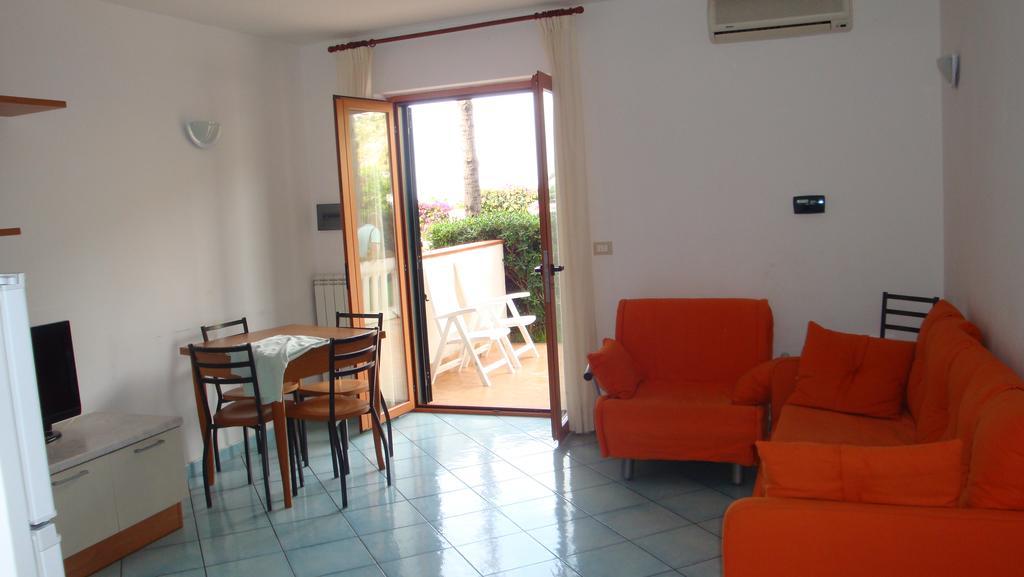 Ischia Uno Residence Forio  Room photo